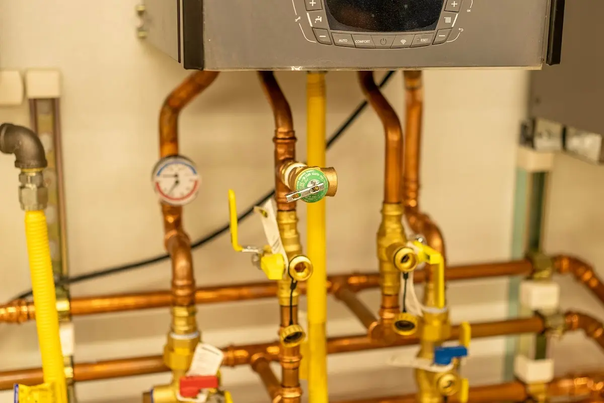 Licensed technician providing Pipe Repair for a homeowner in Blytheville